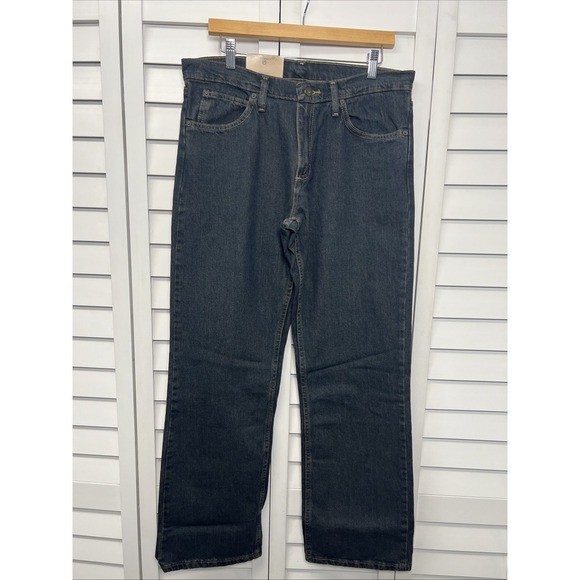 Magellan Outdoors Relaxed Fit Bootcut Jeans Size 33x32 Rustic Dark Wash NWT - Picture 1 of 8